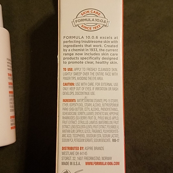 Formula 10.0.6 Be Berry Juicy Daily Moisturizer - Picture 2 of 4